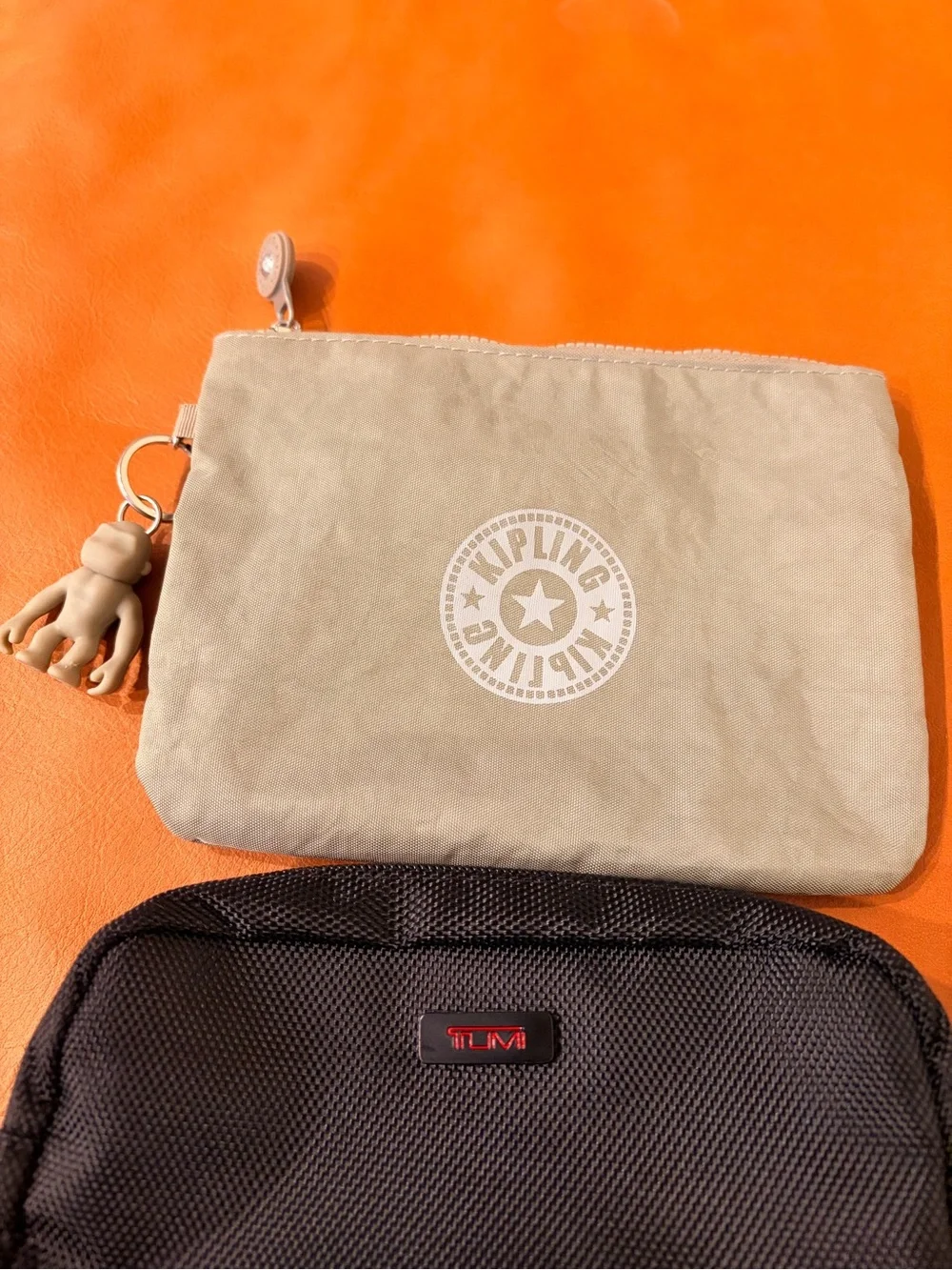 Kipling & Tumi Toiletry Bag bundle